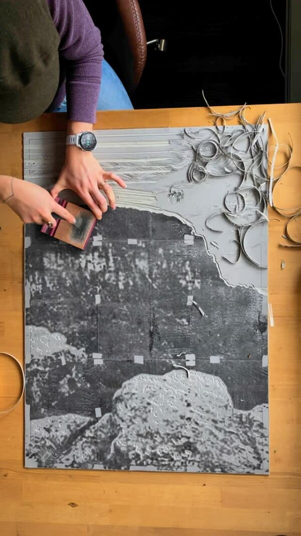 Clearing away some background areas for layer 2 on the new diptych!————-
Relief printmaking, block print, fine art, interior design, home decor, collector, process, handmade, hand carved, how it’s made, woodcut, linocut, limited edition, pilot mountain, hike, forest